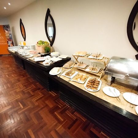 Sun Hotel Warnes Ngoại thất bức ảnh