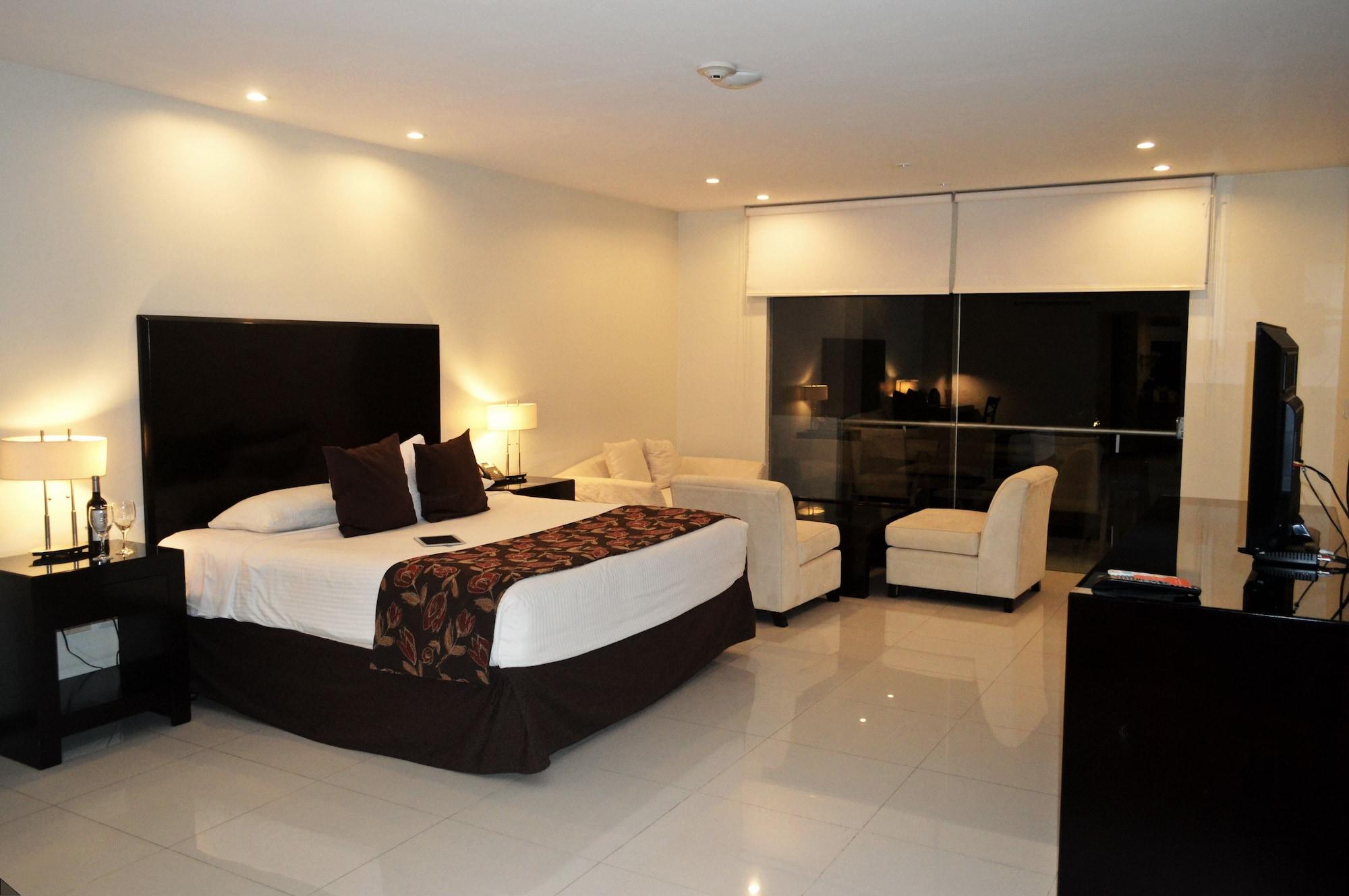 Sun Hotel Warnes Ngoại thất bức ảnh
