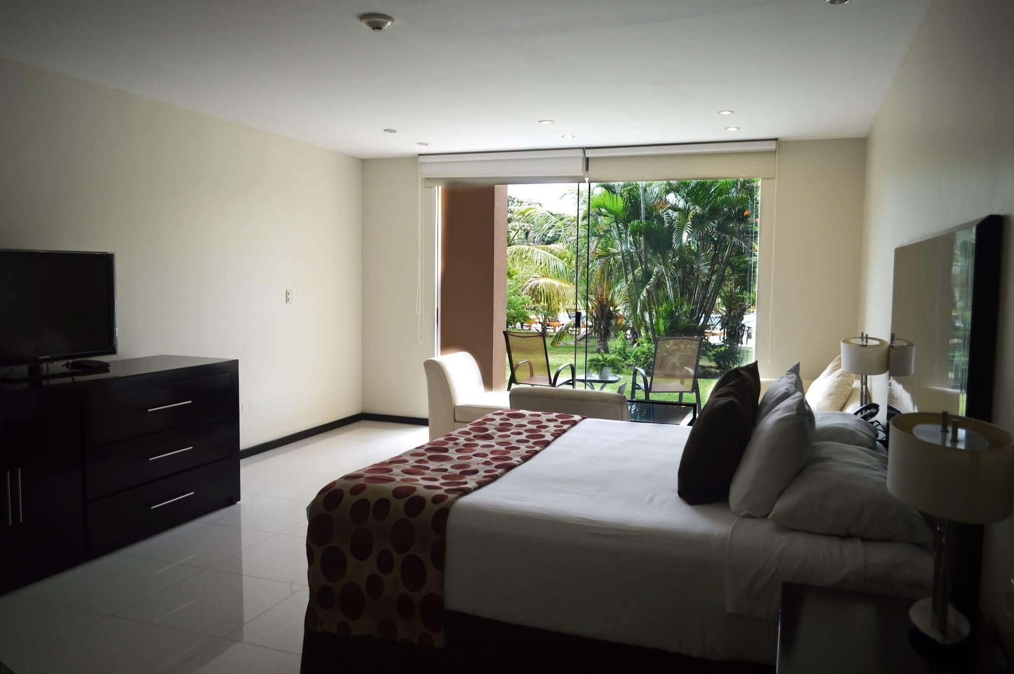 Sun Hotel Warnes Ngoại thất bức ảnh