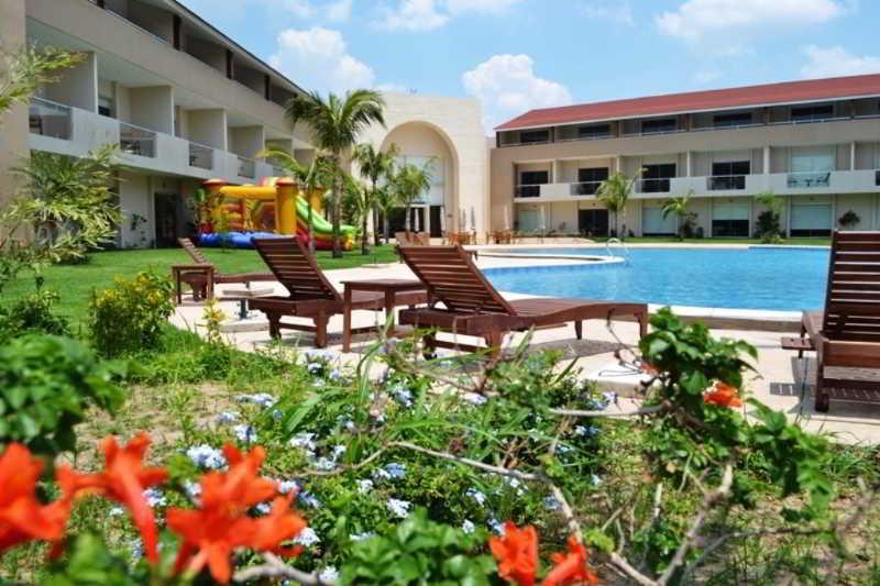 Sun Hotel Warnes Ngoại thất bức ảnh