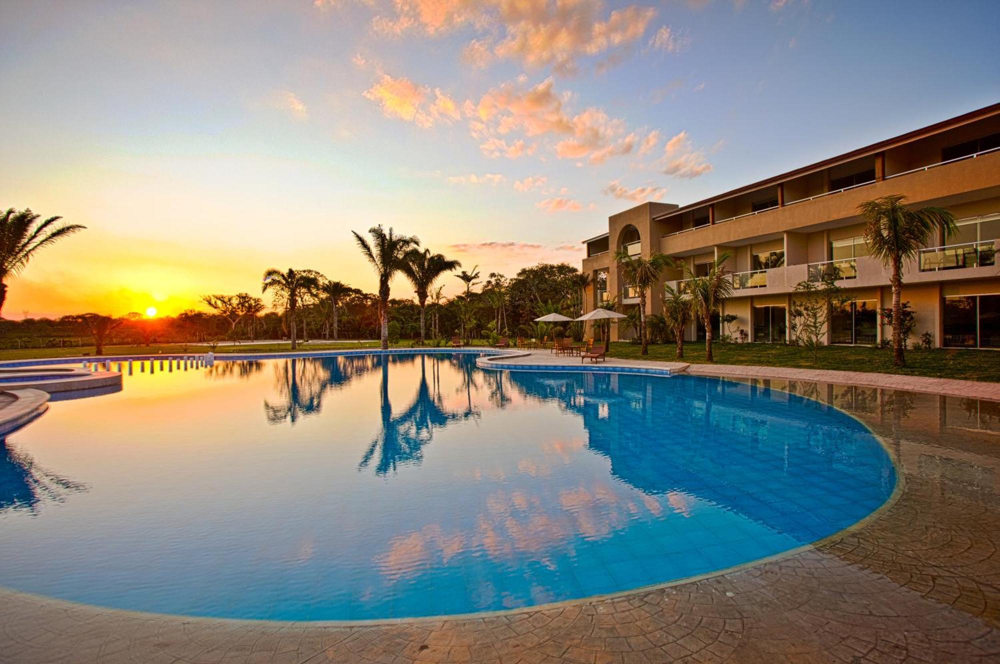 Sun Hotel Warnes Ngoại thất bức ảnh