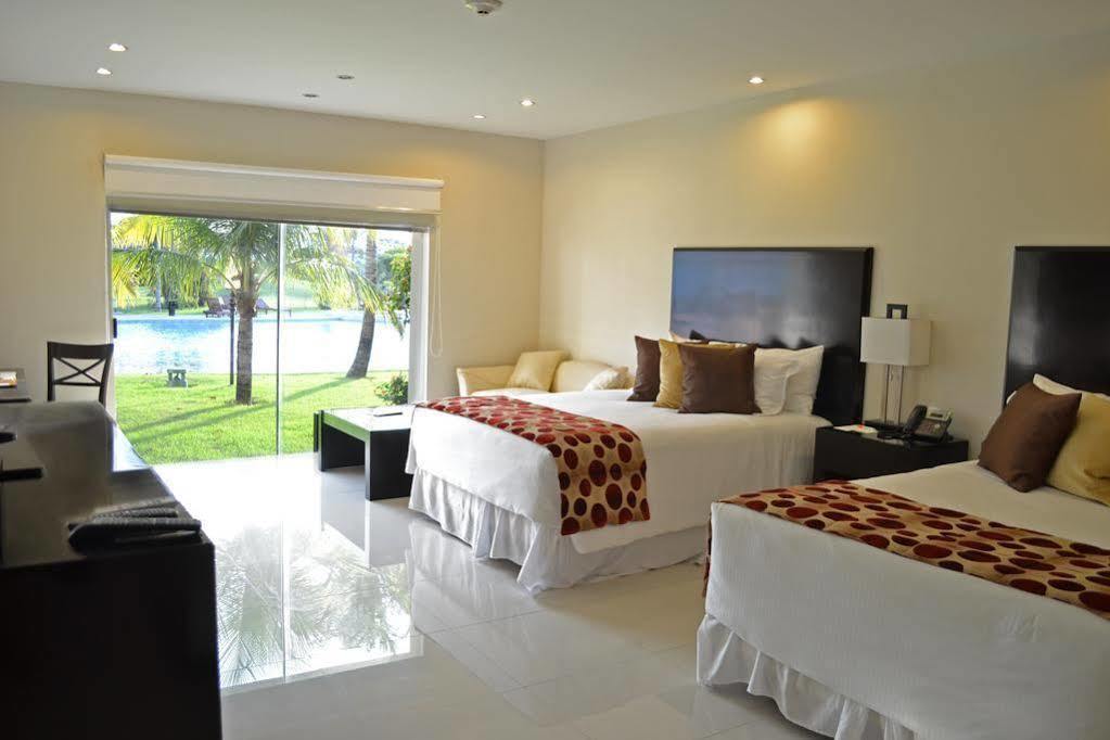 Sun Hotel Warnes Ngoại thất bức ảnh