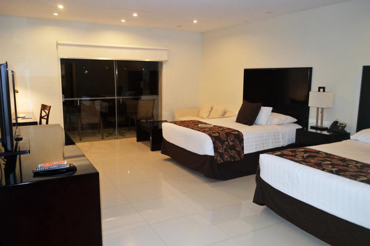Sun Hotel Warnes Ngoại thất bức ảnh