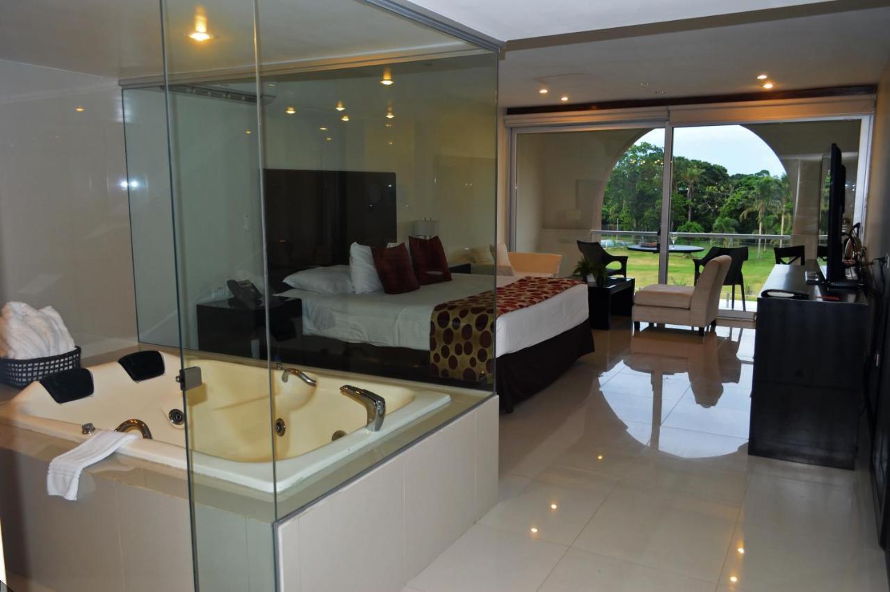 Sun Hotel Warnes Ngoại thất bức ảnh